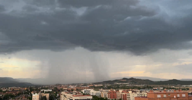 Onweer nadert de Spaanse stad Logroño - Still uit video