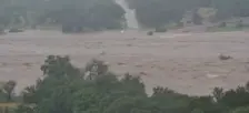 Beeld van een gezwollen rivier in Texas - still uit video