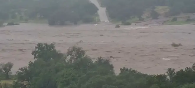 Beeld van een gezwollen rivier in Texas - still uit video