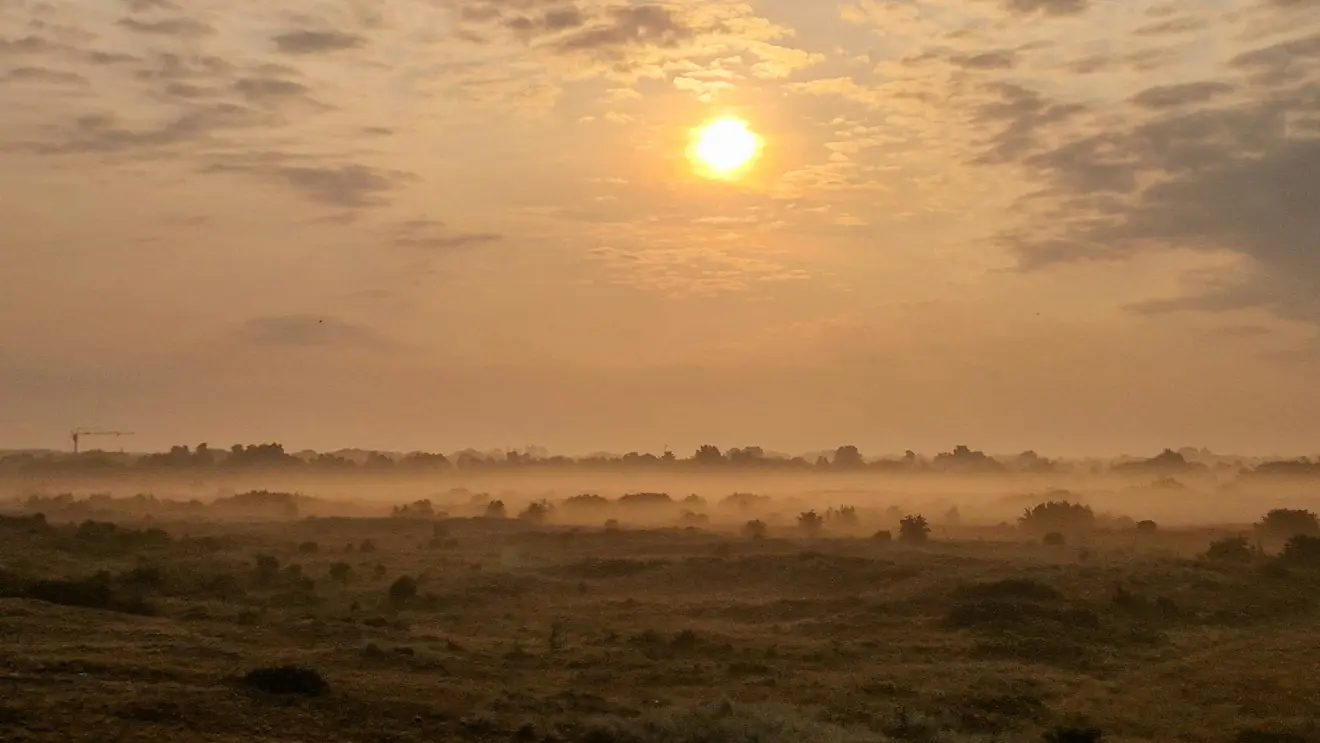 Mooie zonsopkomst in de buurt van Oisterwijk - John Oomen.