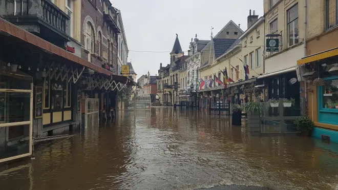 De overstroming van de Geul in Valkenburg o p 15 juli 2021 - Romaine