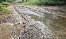 Het water stroomt alle kanten op - Reinout van den Born