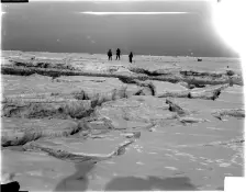 ErfgoedLeiden LEI001015699 IJschotsen aan het strand van Katwijk aan Zee