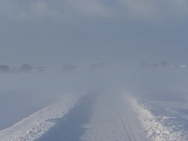 Winterweer in Groningen, zoals dat vroeger zo vaak gebeurde - Jannes Wiersema