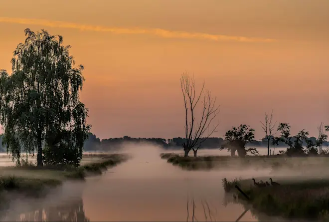 Het zijn dit weekend warme dagen - John Oomen