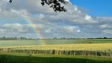 Stapelwolken en een beregenboog - Jolanda Bakker