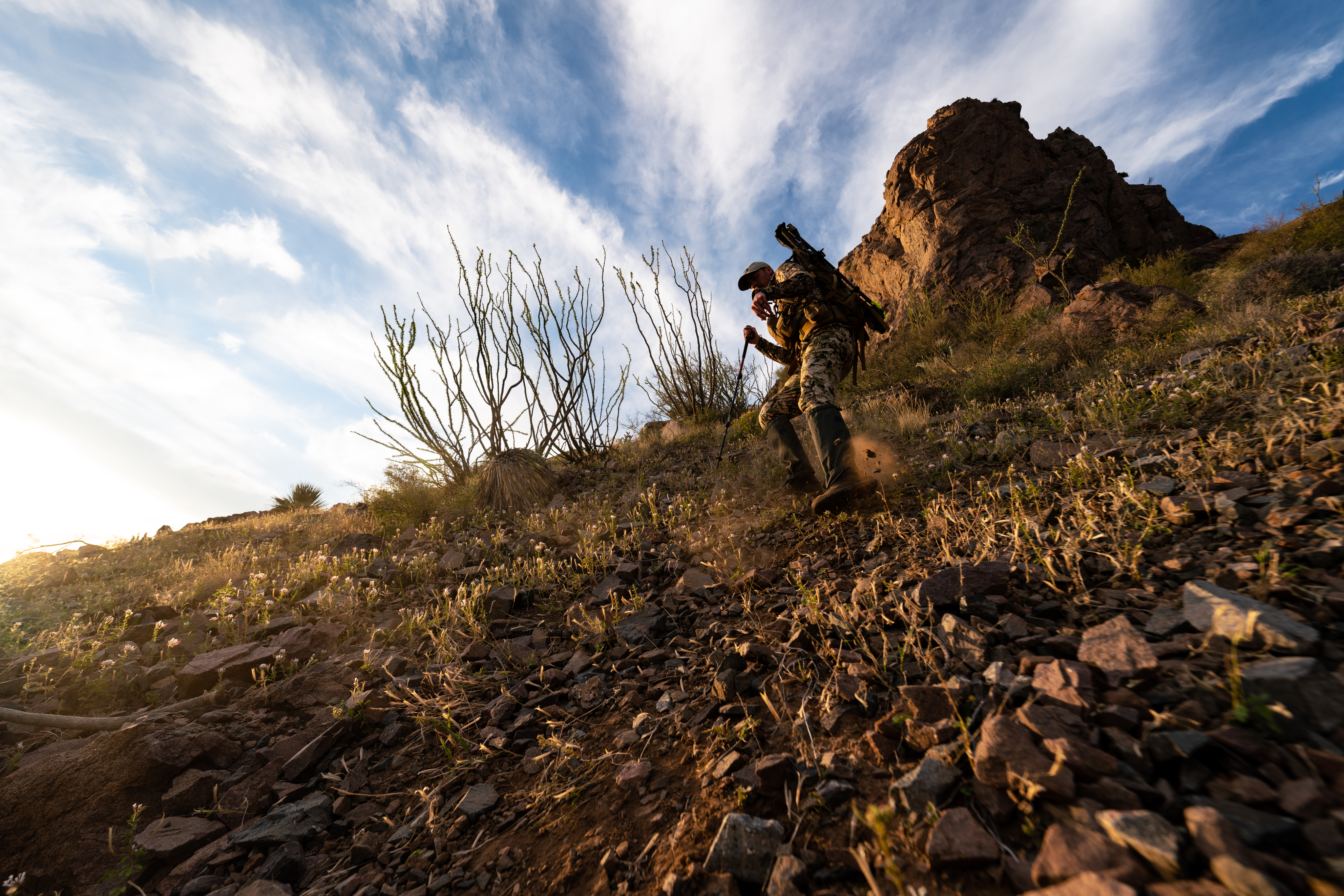 SITKA Ascent Collection: Lightweight Hunting Clothes with Cooling 