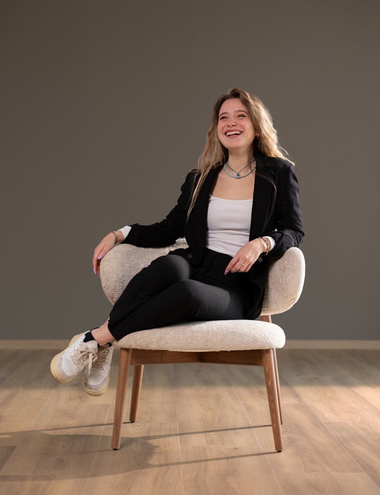 1 24 Laura Comand - 144A8724