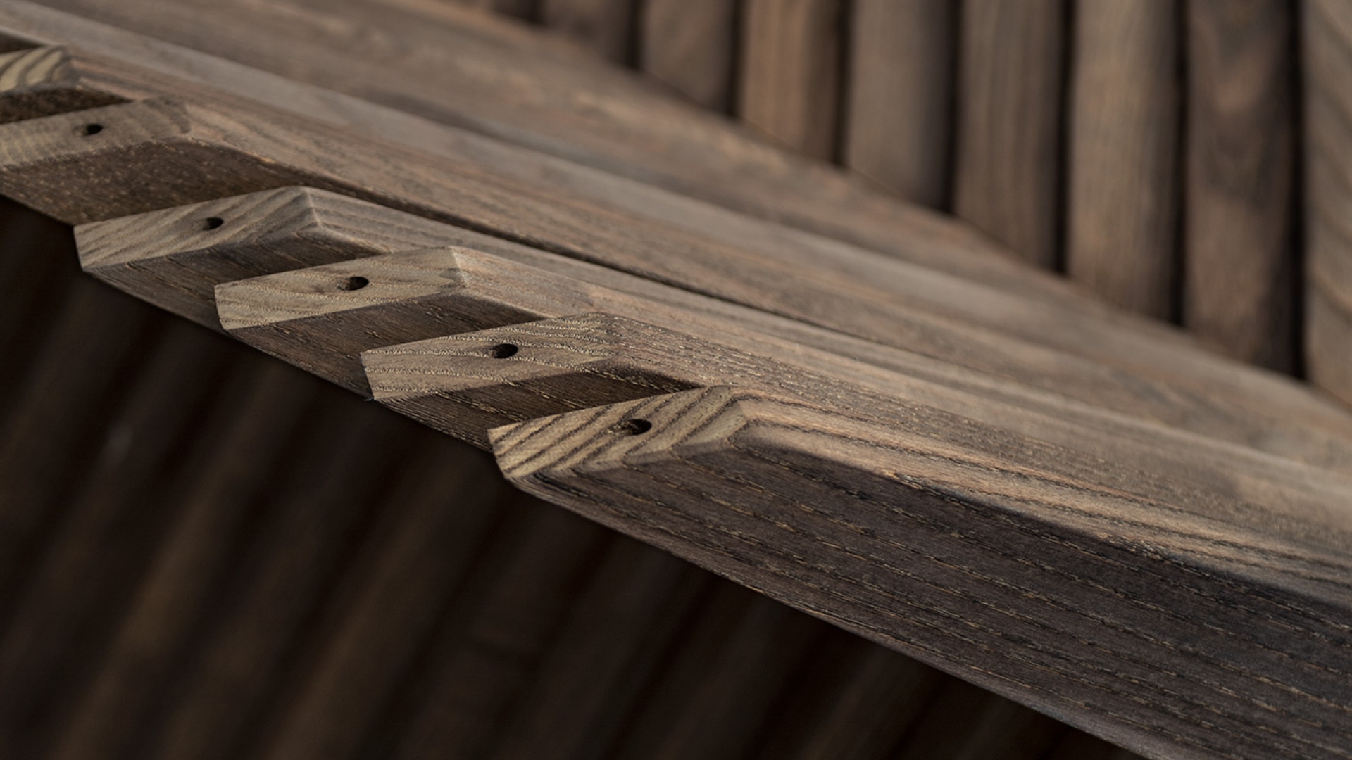 IMAGE_HISTORY_CARD_Sustainability2019_2 CLOSE UP WOOD CALLIGARIS FSC