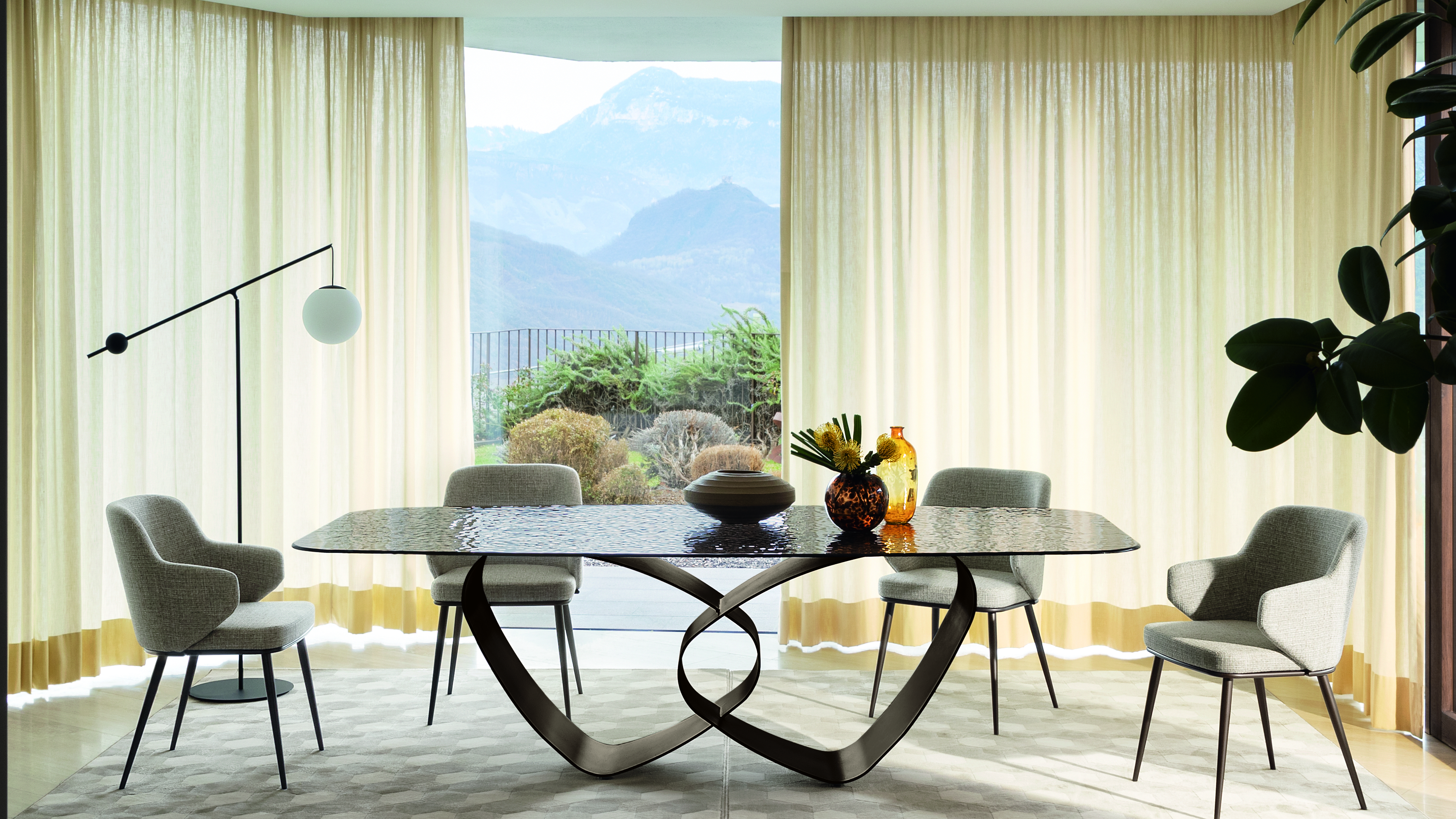 cs4143-fb-250-breeze