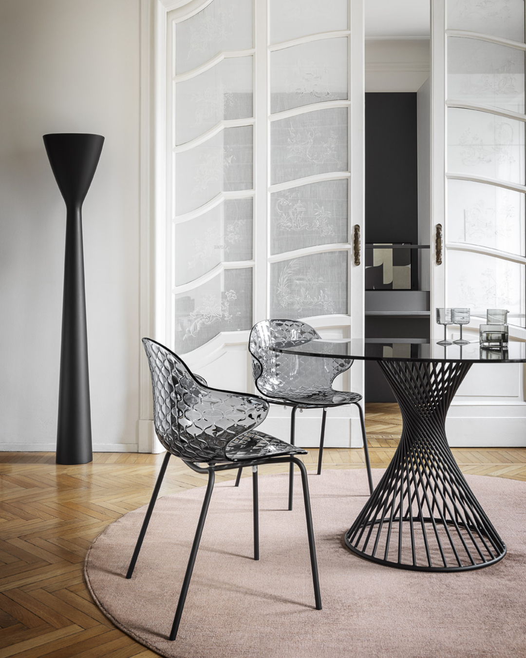 Sanit Tropez Calligaris Chair Vortex Table