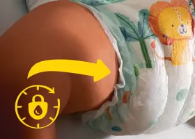 Pampers Couches Baby-Dry Taille 8 (17kg+) Jusqu'à 12h Bien Au Sec et Avec  Double-Barrière Anti-Fuites, 27 Couches : : Bébé et Puériculture