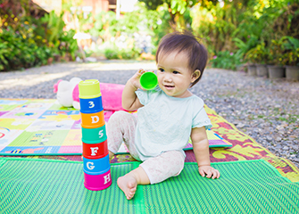 Angoisse De Separation Peur De L Abandon Bebe Pampers Fr