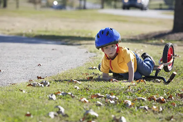 Sans casque à vélo, votre enfant risque plus qu'un bobo