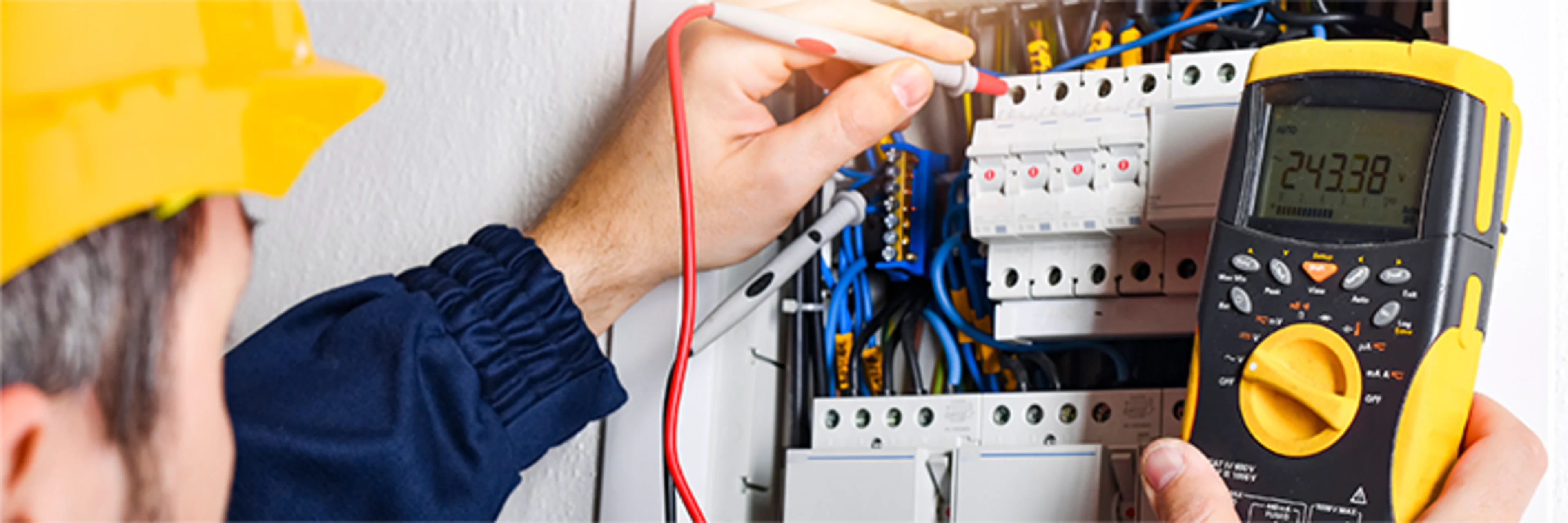 5 reasons to join the electrical industry image