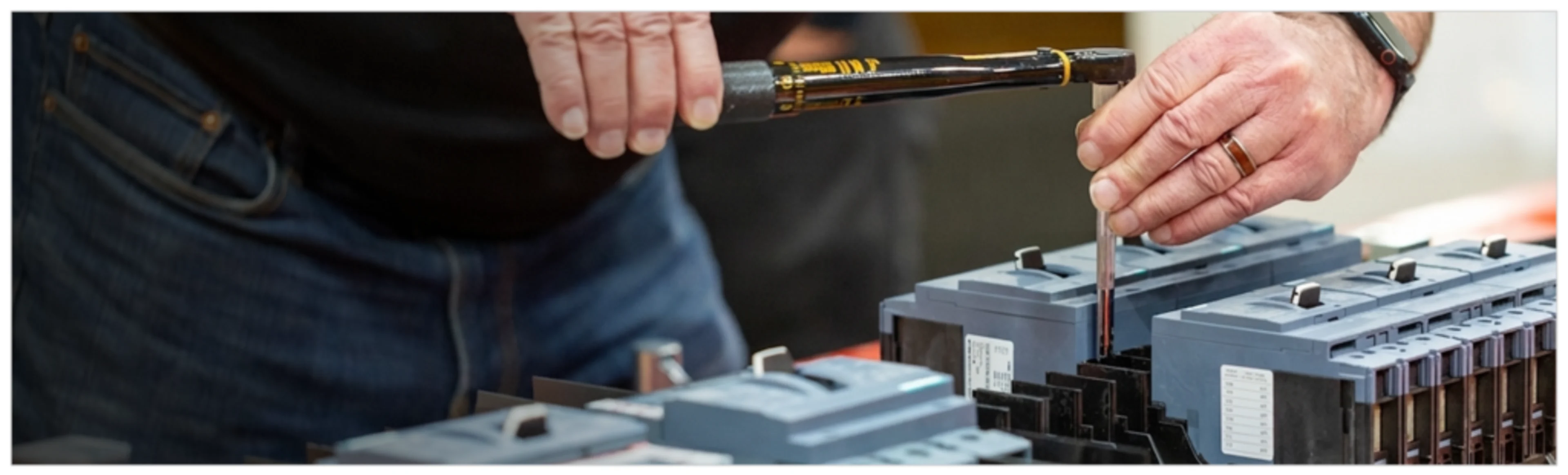 NEW at CES: Support and supply power through data-driven digitalization with Industrial Automation Solutions (IAS) image