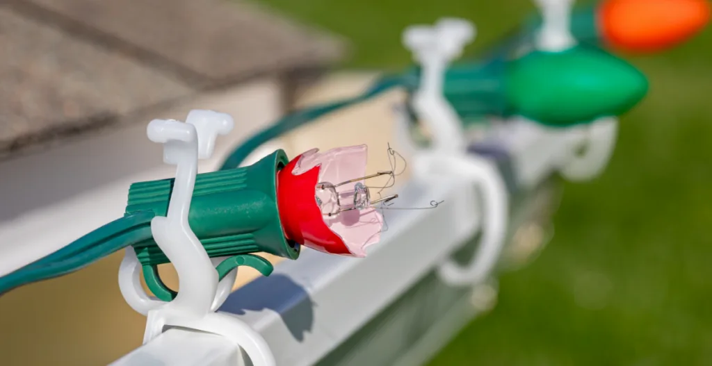 Top 5 holiday lighting safety tips image
