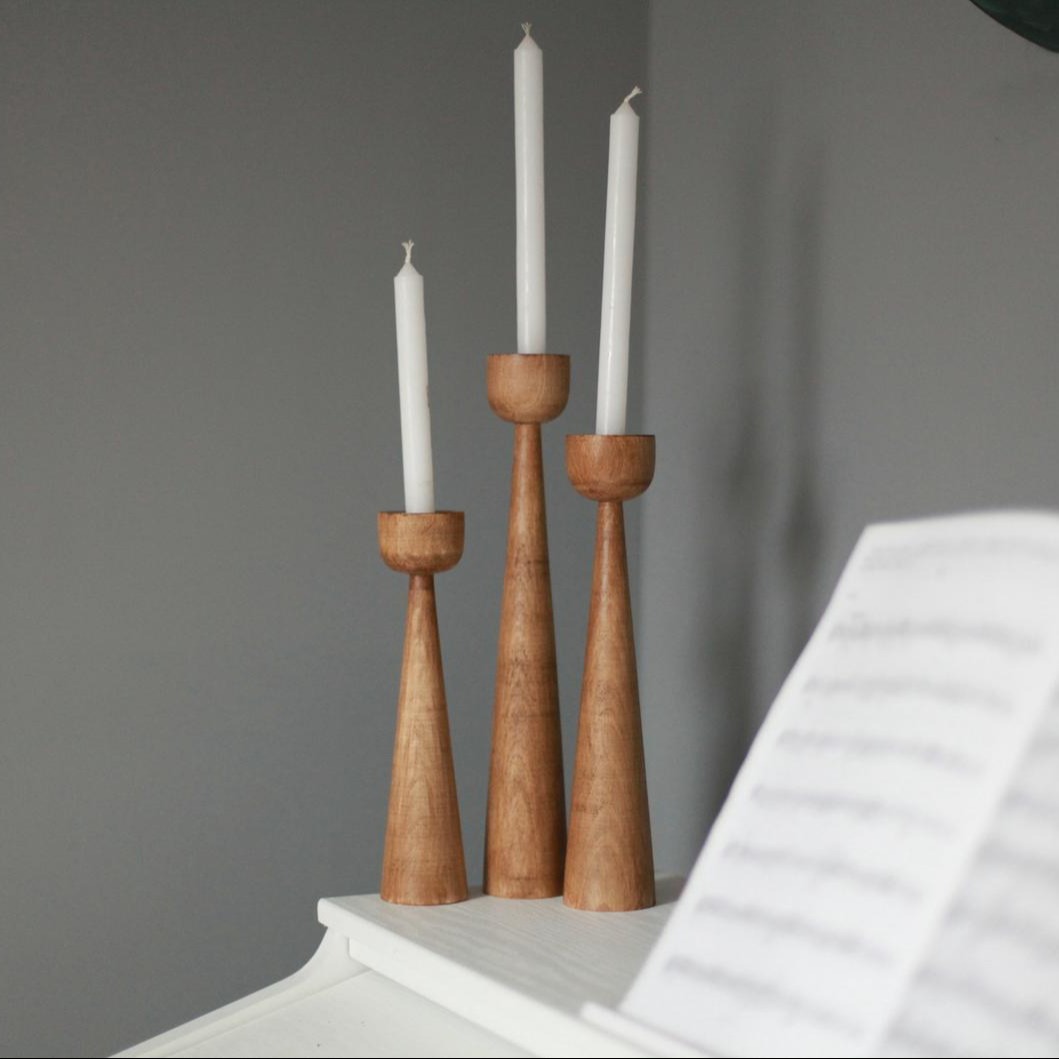 Wooden candlesticks set