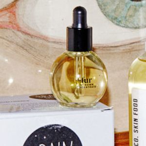 Emma Watson's Ingrown Hair Trick