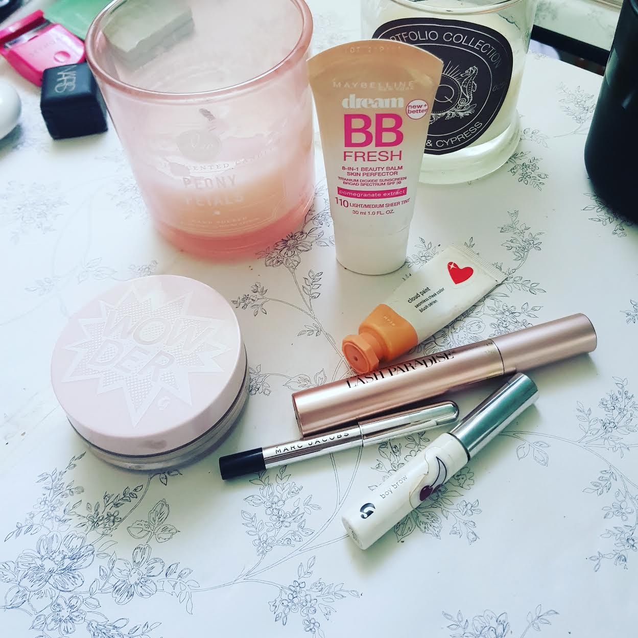 The Radio Show Host With The Fluffy Lash Technique