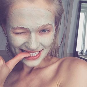 The Best Moisturizing Masks To Hydrate Your Face