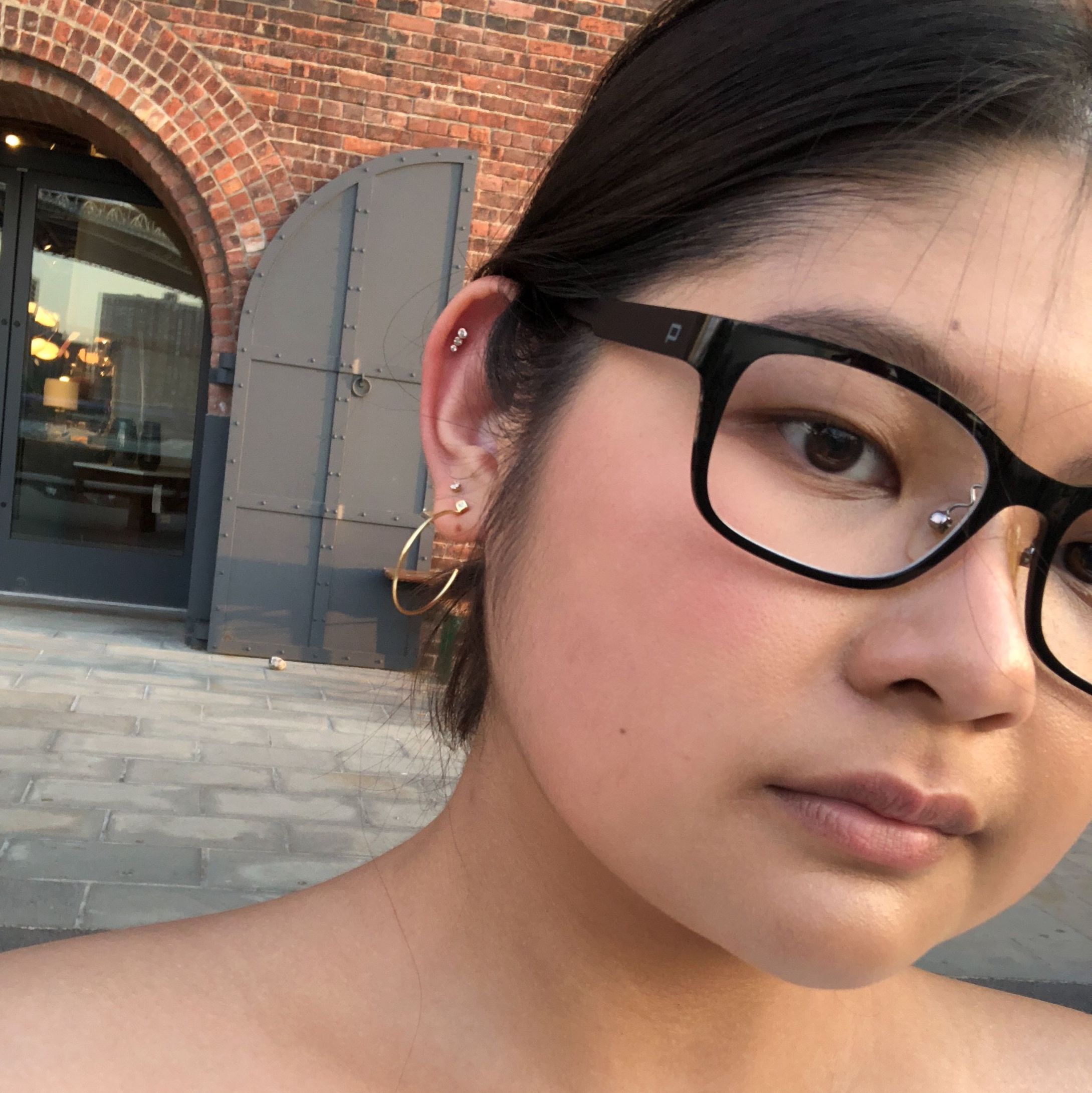 The Hollywood Assistant With An Affordable At-Home Facial Dupe