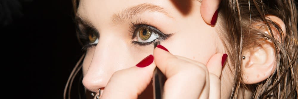 Point/Counterpoint: Eye Looks vs. Lip Looks