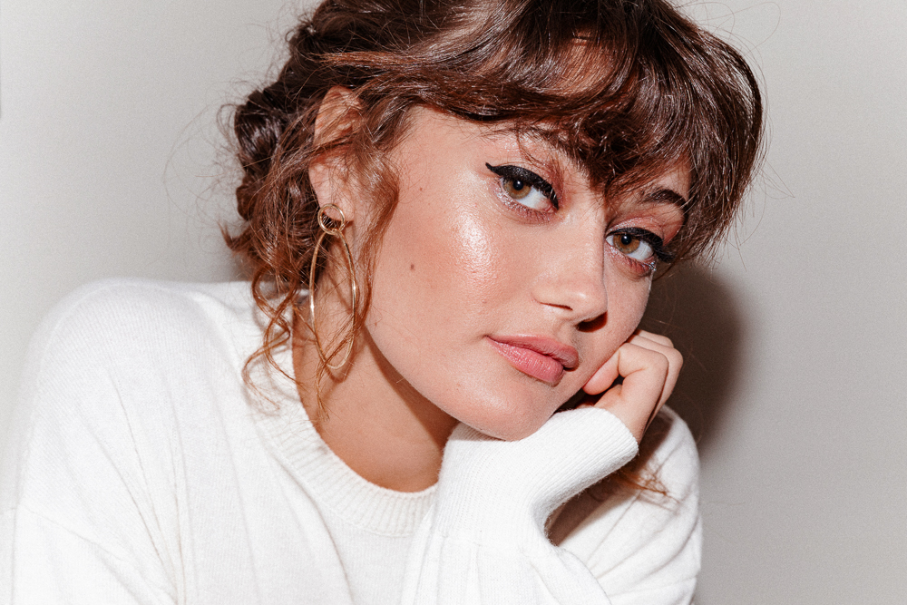 1. Ella Purnell's Blonde Hair Evolution: From Natural to Platinum - wide 8
