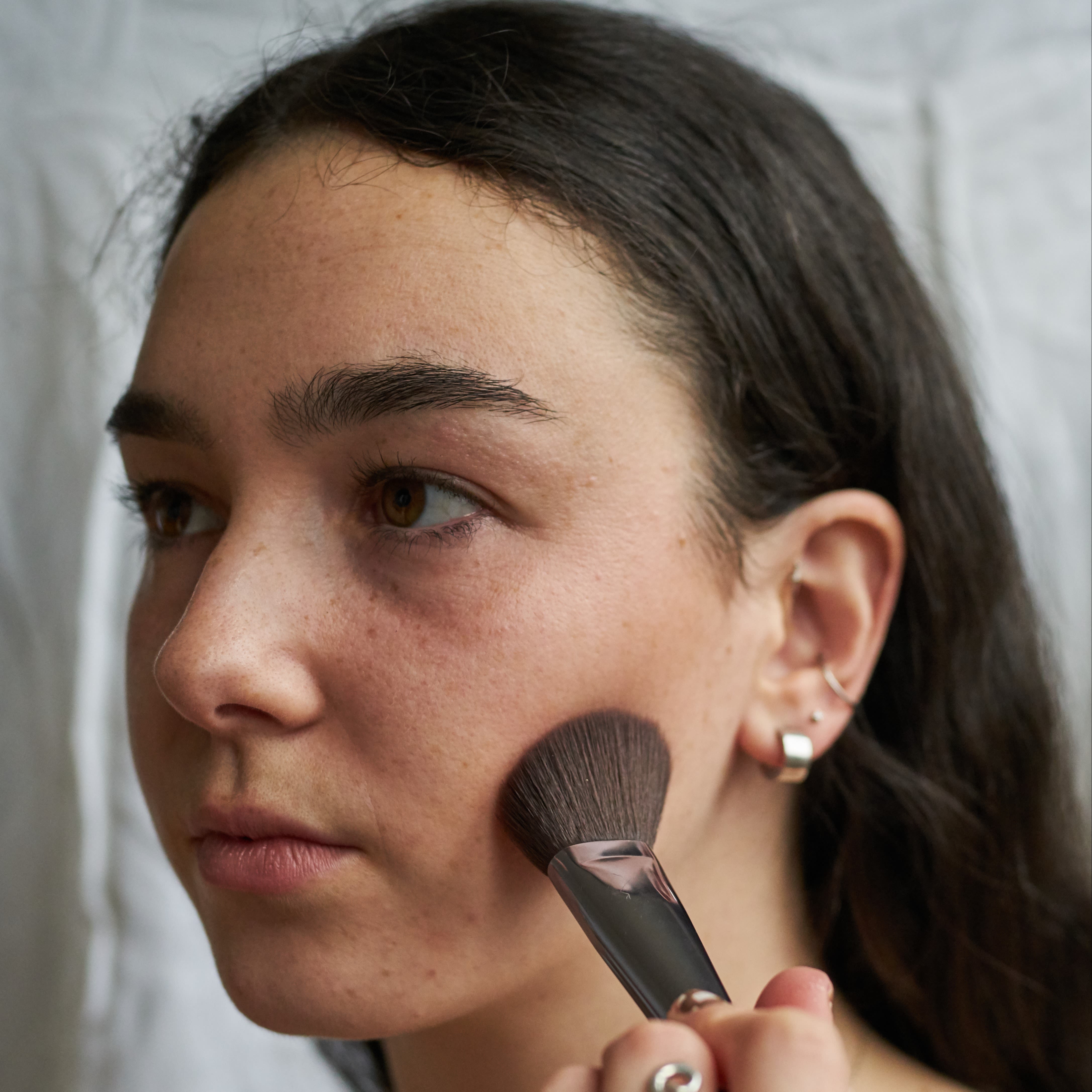 This Beginner-Friendly Soft Cream Contour Instantly Elevates Any Look