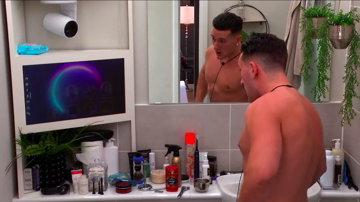 Can We Talk About Joey From The Circle's Beauty Routine?
