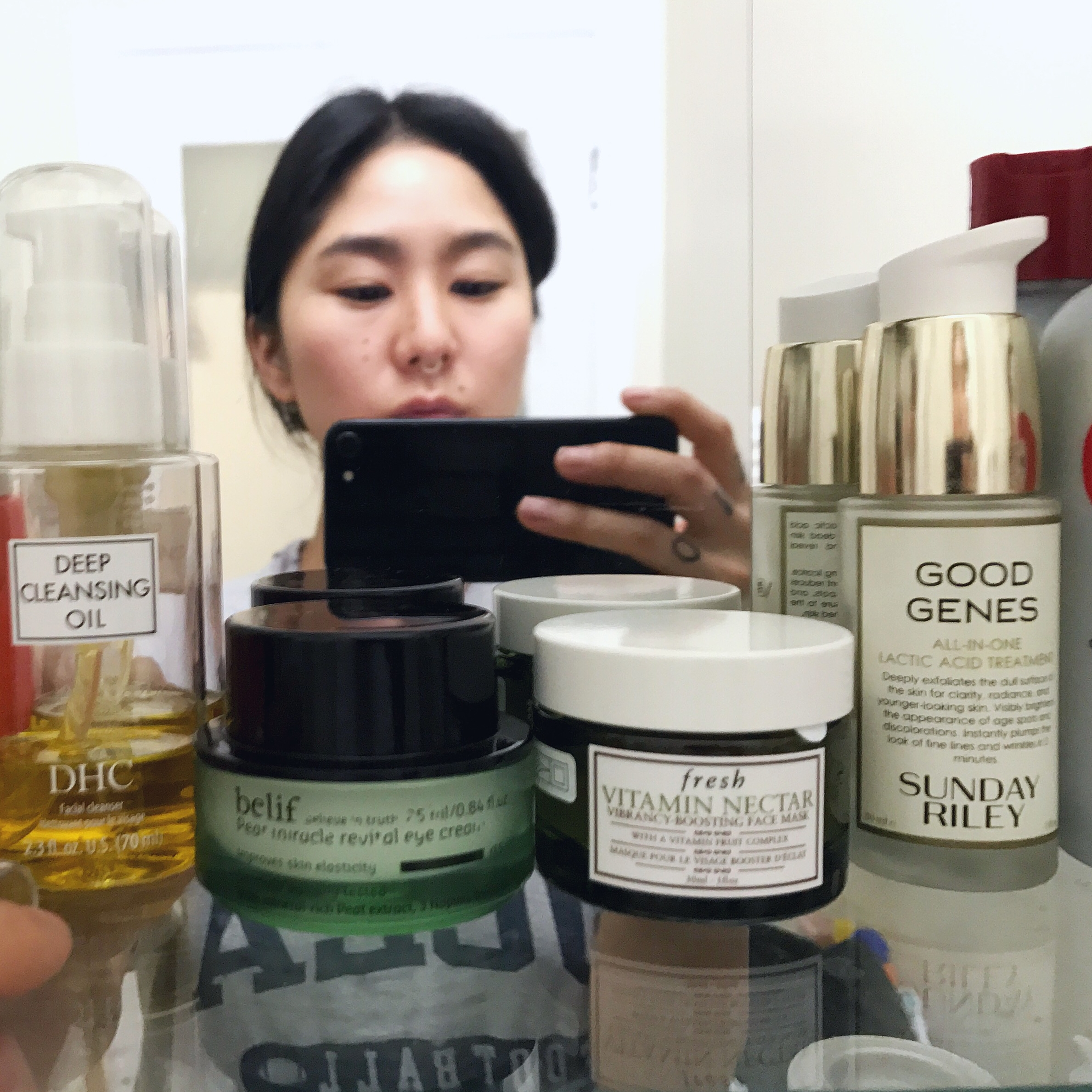 The Poet With The Pollution-Fighting Skincare Hack