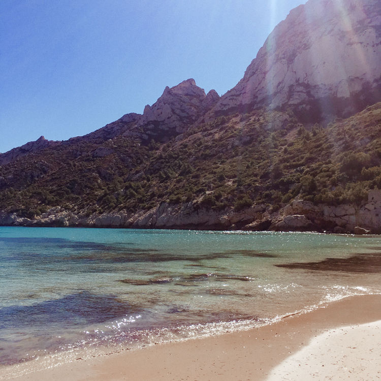 Why Your Moisturizer Suddenly Sucks When You Travel