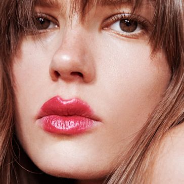 Blur The (Lip) Line