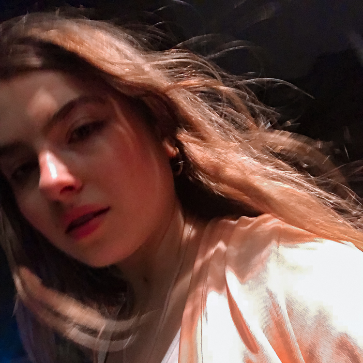 A Double Endorsement Of Leonor Greyl's Banana Milk Shampoo