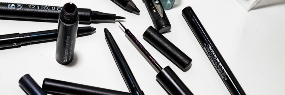 Not Even Twin Births Could Budge This Cat Eye 