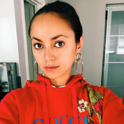 The DJ Who Simply Cannot Figure Out The Smoky Eye