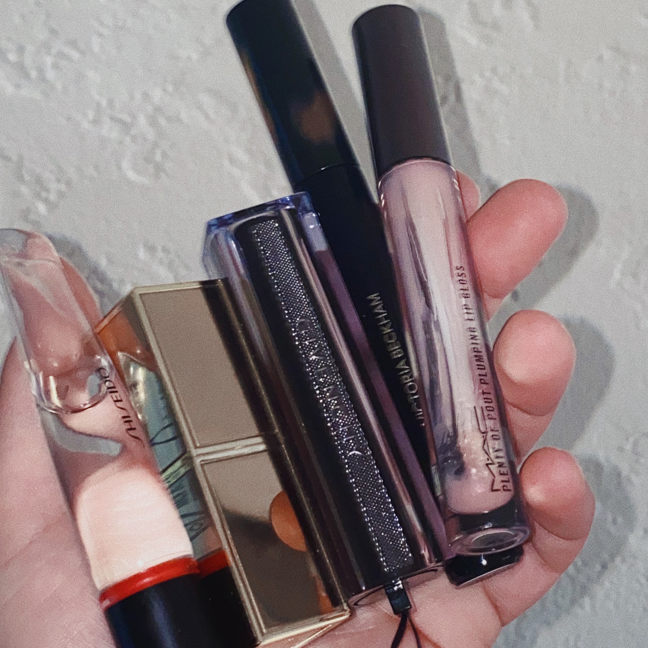 The Comedian Whose Makeup Routine Came Straight From Mariah Carey