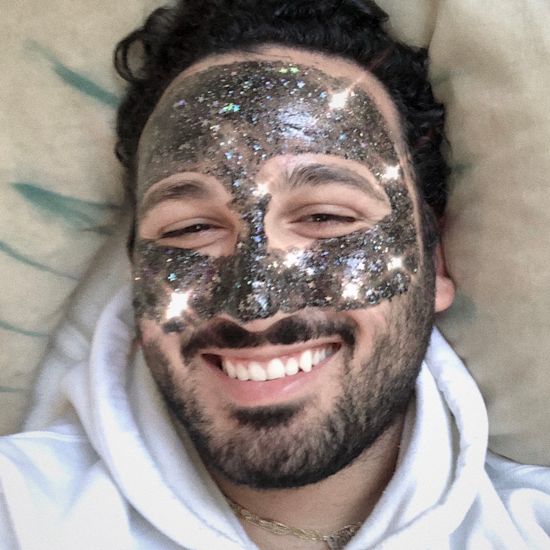 The Comedian Whose Makeup Routine Came Straight From Mariah Carey