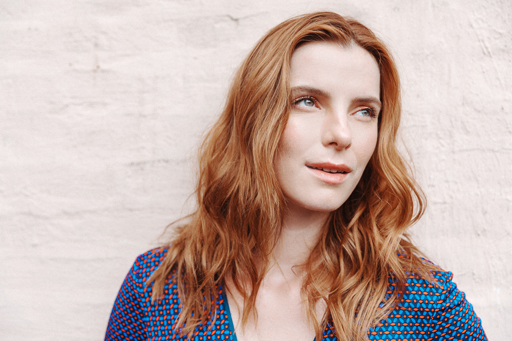 Betty Gilpin reddit