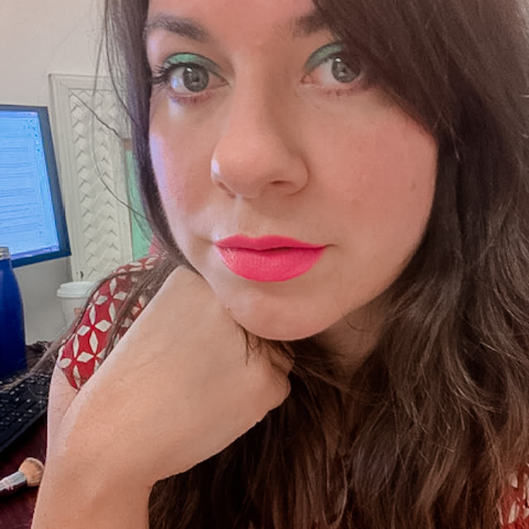 The Soon-To-Be Lawyer Who Uses Pink Lipstick To Spark