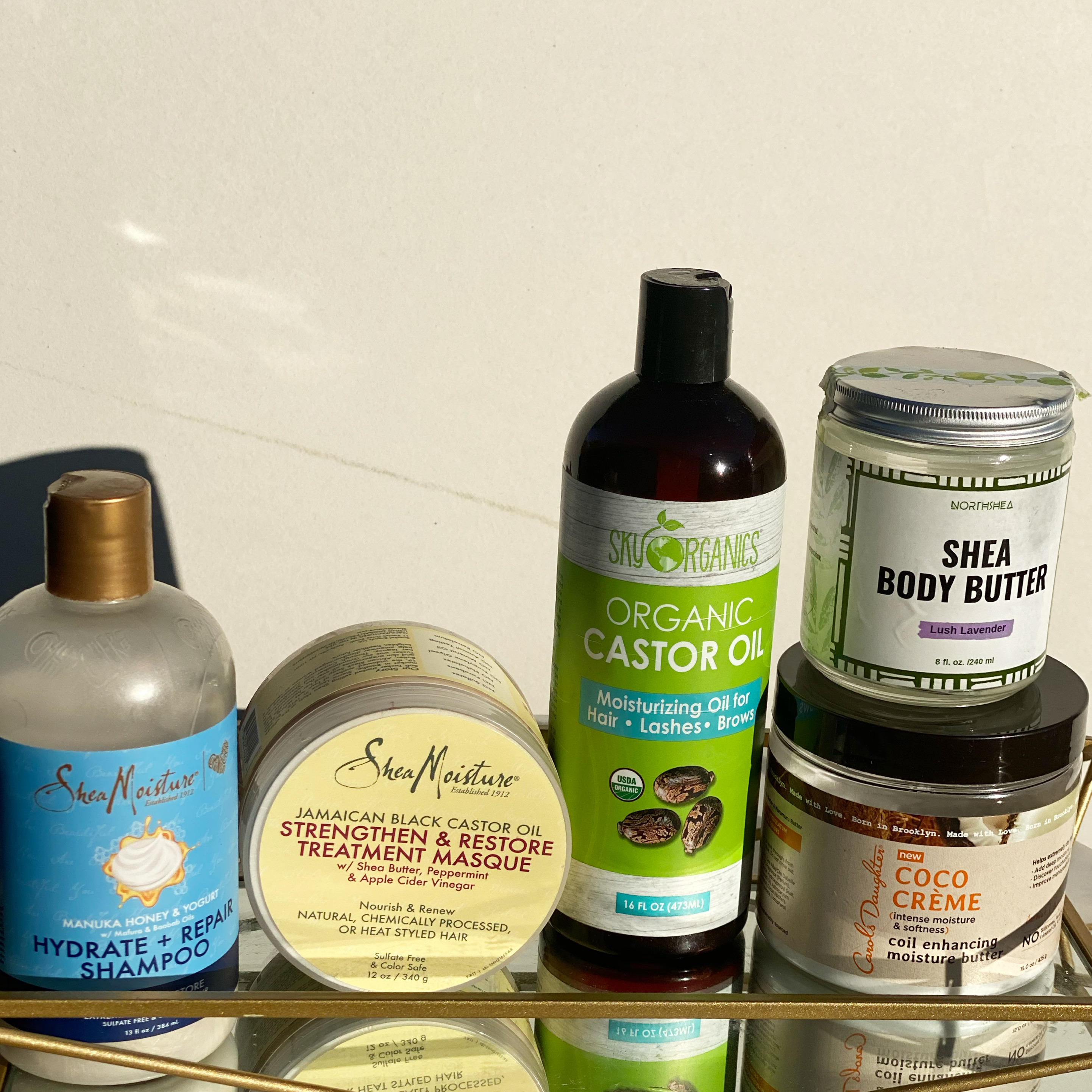 The Model Who Sleeps With Aloe Vera Taped To Her Face