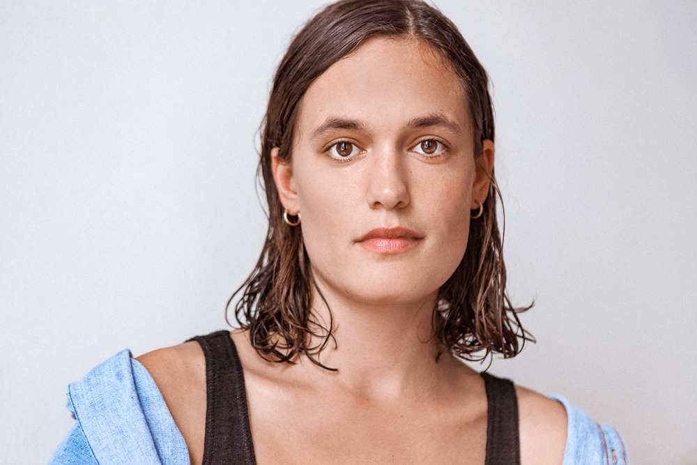 Kelly Zutrau, Musician, Wet