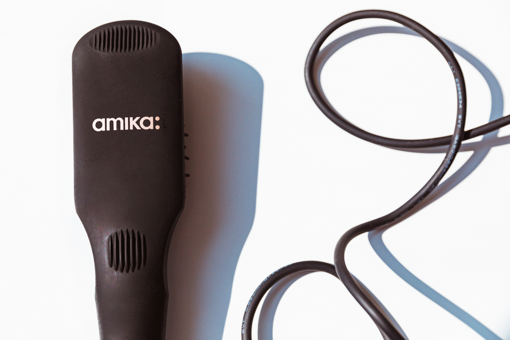 Amika hair straightening on sale brush