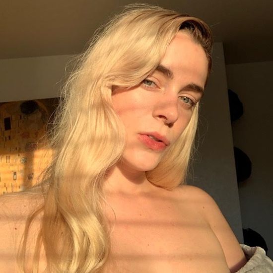 The Social Worker Who DIYs Her Cleansing Oil