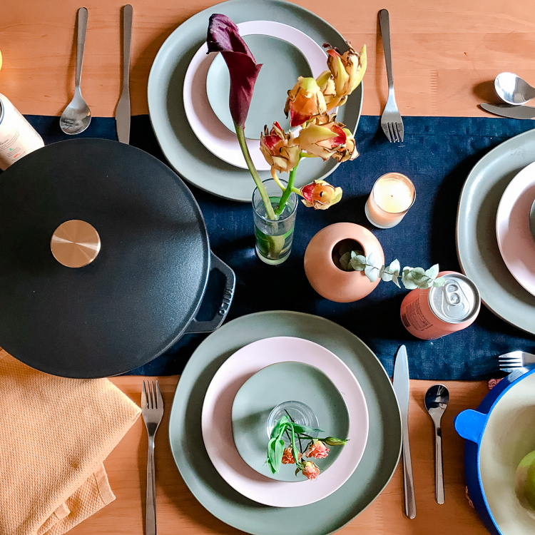 How To Host A Last-Minute Friendsgiving
