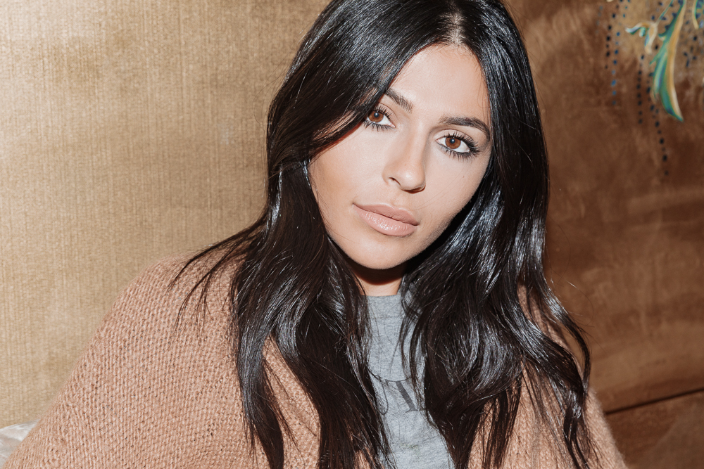 Teni Panosian, Beauty Vlogger