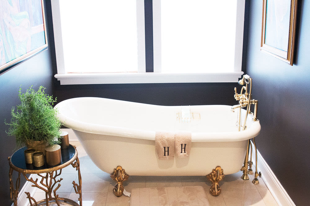 Chic Bathroom Ideas From Karlie Kloss Liv Tyler Into The Gloss Behind The Top Shelf Bathrooms
