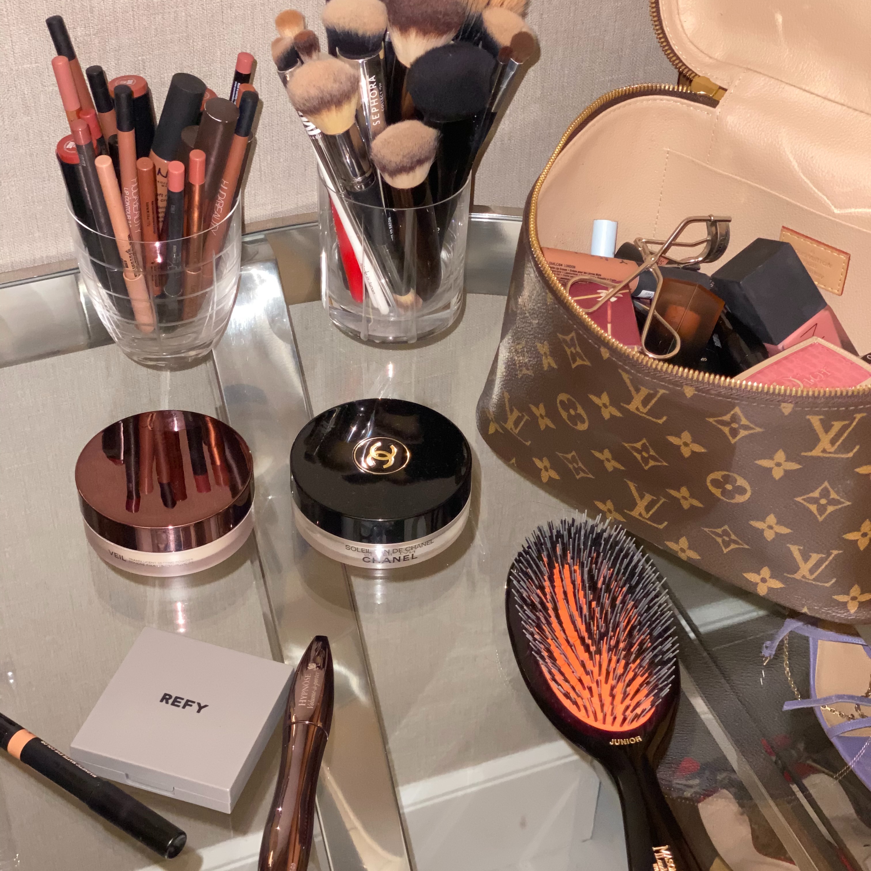 The Creator Liaison Who Cocktails Her Toner