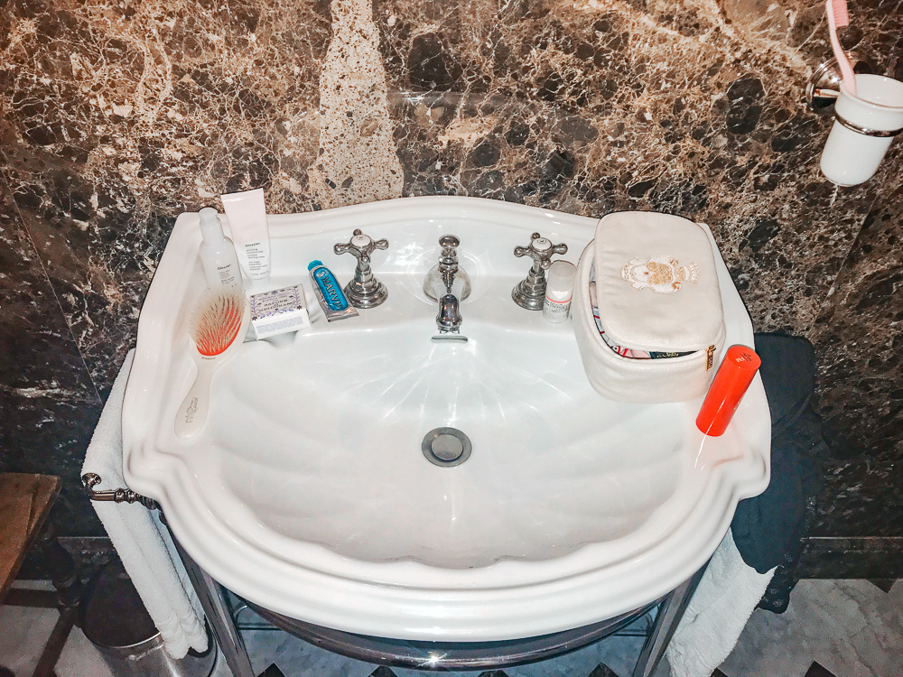 Eva's Mother-Daughter Holiday In Italy