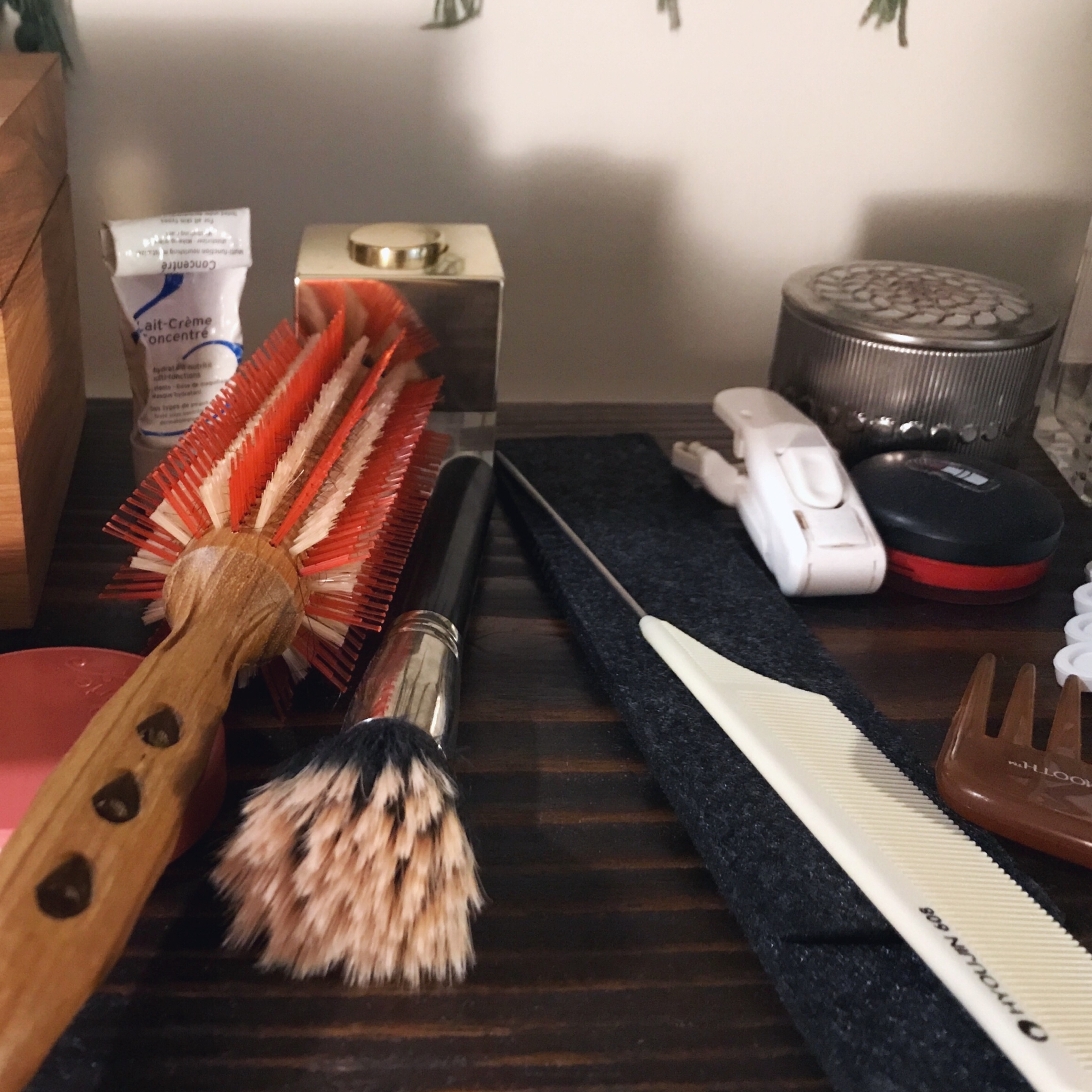 The Poet With The Pollution-Fighting Skincare Hack